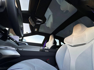 SUV Hi Phi Z 2022, toit ouvrant métallique automatique, sièges en cuir, batterie au lithium, équipements haut de gamme - Product Image 6