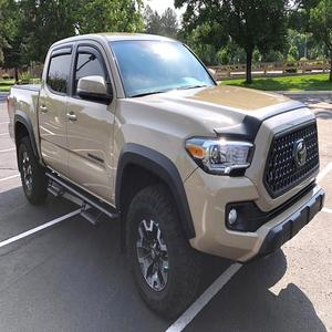 TOYOTA TACOMA TRD OFF-ROAD DOBLE CABINA 2018 USADA, CON VOLANTE A LA IZQUIERDA/DERECHA - Product Image 1