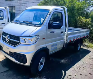 LISTO PARA ENVIAR: SUV 2025 Turbo Automático con Asientos de Cuero, Volante a la Izquierda, R19, Portaequipajes de Aluminio y Acabado Interior Claro - Product Image 2