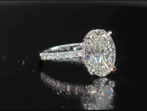 Anillo de Compromiso con Diamante Cultivado en Laboratorio de Corte Ovalado de 2.20 CT, Engaste Solitario con Halo Oculto, Certificado IGI, Anillo de Novia de Oro de 14K para Mujer - Product Image 5