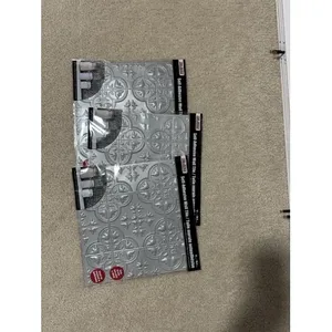 Carreaux muraux auto-adhésifs Dollar Tree 12 pouces - Product Image 1