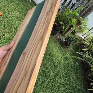 Tabla de Cortar de Madera de Resina de Superficie Sólida Hecha de Madera de Acacia y Madera de Mango que Ofrece Resistencia y Estilo Visual para la Cocina - Product Image 3