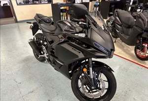 ¡OFERTA! Motocicleta Deportiva Yamaha YZF-R3 Lista para Usar - Product Image 2