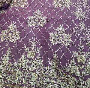 Designer moderne non cousu brodé à la main de haute qualité Protection solaire Indian Fashion-Forward Costumes pour femmes Style traditionnel - Product Image 1