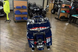 Motocicleta Indian Touring Pursuit Dark Horse 2025 LISTA PARA CONDUCIR con Paquete de Audio PowerBand en Venta - Product Image 3