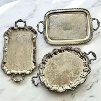 Plateaux de service décoratifs faits à la main en laiton et aluminium, finition hôtelière, pour la maison et la décoration de table
