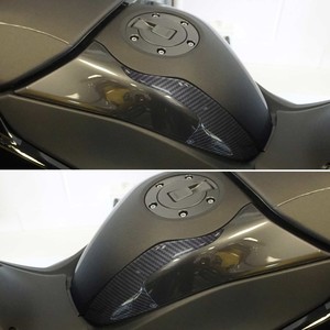 Adesivi Moto Protettivi Laterali 3D e Bulloni Tunnel Compatibili con Yamaha Tmax 2022-2025 - Product Image 4