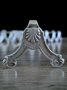 Stunning Metal Cutlery Chopstick Rest Spoon Rest <b>For</b> <b>Kitchen</b> Home Hotel Restaurant And Wedding Events Usage Table <b>Decor</b> <b>Items</b> - Product Image 6