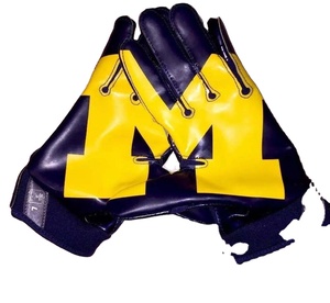 Top Manufacturer Supply! Eco-Friendly High Quality Customizable <b>Silicon</b> Non-Slip Adult Sizes Pro Rugby American Football Gloves - Product Image 1