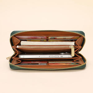 Vente en gros Portefeuille long en cuir véritable pour hommes Design de sac à main de luxe à fermeture éclair pour hommes - Product Image 4