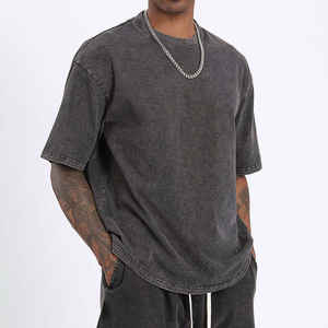 Camiseta de manga corta con parche bordado desgastado para hombre, ropa de calle, diseño de serigrafía de algodón 2026, novedad de 100% - Product Image 3