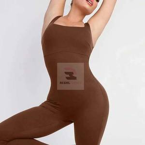 Monos deportivos de mujer transpirables hechos a medida al por mayor, monos deportivos para yoga y ejercicio en el gimnasio - Product Image 5