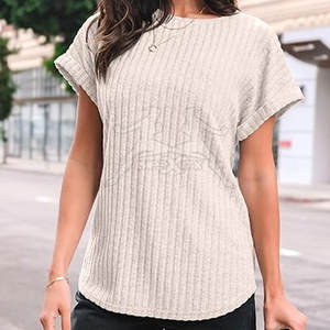 Camiseta cómoda con cuello redondo clásico y diseño informal moderno Camiseta lisa con tela de alta calidad - Product Image 5