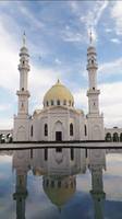 Construction de mosquée en marbre blanc, travail artisanal en pierre, design moderne, utilisation extérieure, taille personnalisée, origine Inde, HAYAT