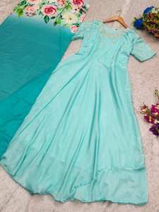 Hermoso vestido Anarkali de seda con trabajo elegante estilo de moda largo paquistaní Salwar Kameez Dupatta para funciones de boda - Product Image 5