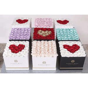 Lennox Grand Amore Gift Box in Black Sweetheart Design for Valentine's Day - Product Image 3