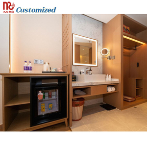 Ensemble de chambre à coucher en bois personnalisé pour hôtels en Arabie Saoudite pour Hilton Hampton & Similar Resorts - Product Image 3