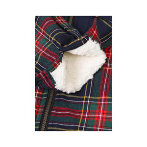 Chaqueta Universitaria de Invierno para Hombre 2025/2026 con Cuello Alto y Logotipo Frontal, Tejido Resistente, Ajuste Cómodo, Diseño Moderno y Suave - Product Image 5