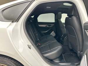 Increíble Jaguar XF P300 R-Dynamic SE AWD 4WD 2021 Usado en Perfectas Condiciones con Poco Kilometraje en Existencia, Ofrecido a un Precio Increíble - Product Image 2