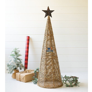 Venta al por mayor mimbre decoración de Navidad tejido a mano ratán Mini árbol de Navidad con cuentas de madera regalo rústico para Navidad 2023 - Product Image 2