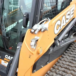 เครื่องจักรก่อสร้างมือสองขายดีที่สุด รุ่น Case TV370B รถตักล้อยางขนาดเล็ก อุปกรณ์ก่อสร้างขนาดกะทัดรัด สำหรับงานหนัก - Product Image 4