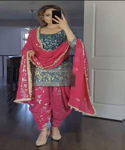 Kaftan Marocain Vibes: Canal Vibes Marocain avec notre Collection Caftan Exclusive-Parfait pour les magasins de détail et les exposants - Product Image 6