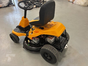 Cortacésped compacto Cub Cadet CC30H CC30E CC30 Rider de 10.5HP y 30 pulgadas con transmisión hidrostática, tractor pequeño para jardín en venta - Product Image 2