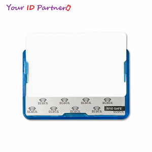 Porte-badge horizontal en plastique rigide avec blocage RFID - Product Image 6