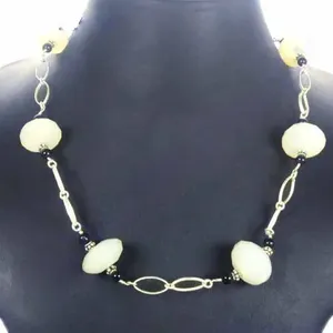 Collar Clásico Plateado con Cuentas, Perlas de Imitación y Piedras Negras Decorativas, Cadena de Eslabones Redondos, Joyería Unisex - Product Image 1
