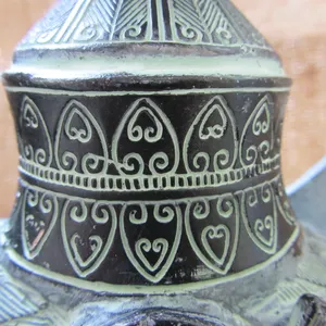 Quemador de Incienso Rústico de Latón Premium para Incienso Indio, Uso Religioso, Mejora el Ambiente con un Atractivo Tradicional y Moderno - Product Image 4