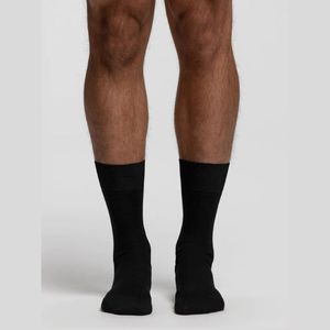Vente en gros de 6 paires de chaussettes courtes classiques pour hommes en coton lisse Filo di Scozi - Product Image 2