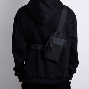 Mini sac latéral étanche pour hommes, messager à bandoulière en plein air pour le fitness, le sport, doublure en polyester durable, imprimé léger - Product Image 5