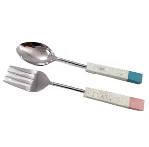 Ensemble de couverts en acier inoxydable standard de haute qualité poignée de serveur de salade Gadgets de cuisine de créateur ensemble de cuillères à couverts - Product Image 1