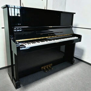 Original de Japón Kawai BS30S Piano vertical de segunda mano Piano con hermoso tono y aspecto elegante - Product Image 1