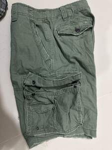 กางเกงขาสั้นคาร์โก้ผ้าฝ้ายผสมสแปนเด็กซ์คุณภาพสูงสำหรับผู้ชาย สไตล์ฮิปฮอป กันน้ำ แห้งเร็ว ลำลอง ผลิตในบังกลาเทศ - Product Image 3