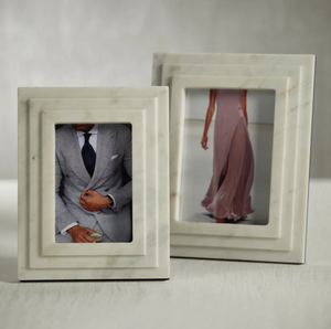 AK Laiton Attrayant Cadre Photo en Marbre de Couleur Blanche Ensemble de 2 Cadre de Haute Qualité pour la Décoration Intérieure de Table - Product Image 1