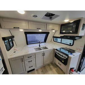 Remolque de Viaje Jayco Flight 24FK 2026 de Aluminio Negro con Capacidad para 6 Personas - Product Image 6