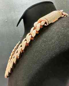 Cadena Cubana de Diamantes con Base de Plata de Calidad Superior al por Mayor, Acabado Iced Out, Joyería Rentable para Uso Intenso - Product Image 5