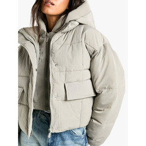 Nouvelle arrivée veste bouffante brillante pour femmes 100% manteau à bulles en polyester pour l'hiver col haut Service OEM - Product Image 1