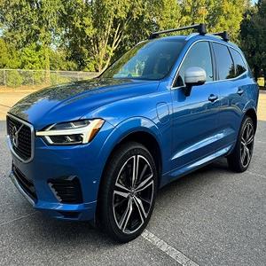 Volvo XC60 T8 R-Design 2019, Motor 2.0L Híbrido I4 Biturbo, Transmisión Automática 4WD/AWD (8 Velocidades) - Product Image 1