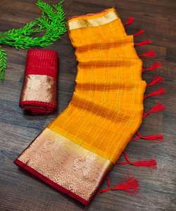 Saree de seda blanca con diseño estampado rojo para ropa de fiesta de boda elegante simple - Product Image 3