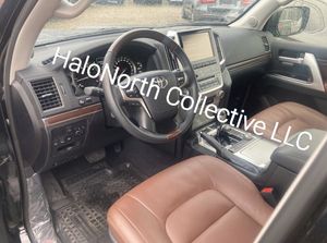 Hilux 2018 pour Land Cruiser 200 Series Diesel 4x4 Pick-up automatique avec sièges en cuir, caméra arrière, conduite à gauche, d'occasion - Product Image 3