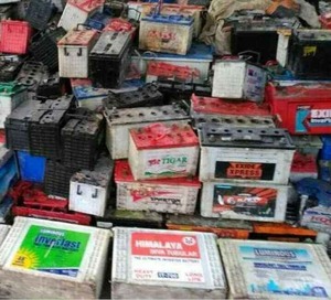 เศษตะกั่ว แบตเตอรี่รถยนต์ใช้แล้ว และแบตเตอรี่ตะกั่วกรดที่หมดแรง ราคาถูก - Product Image 4