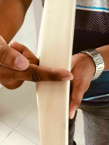 Battes de cricket en saule anglais grade 2 avec accessoires de sport assortis pour BAS quantité minimale de commande Vente en gros OEM ODM disponible - Product Image 5