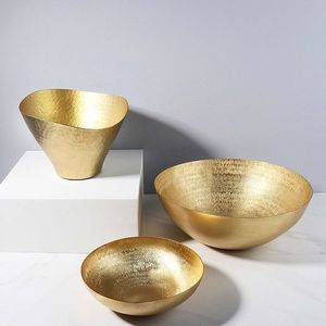 Tazón de servicio de latón de diseño adornado perfecto para decoración de bodas indias y centro de mesa de comedor - Product Image 4
