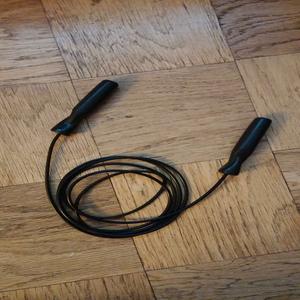 Corde à sauter professionnelle numérique réglable pour la salle de sport, en PVC et alliage d'aluminium, avec logo personnalisé, design portable et détachable pour le HIIT - Product Image 6