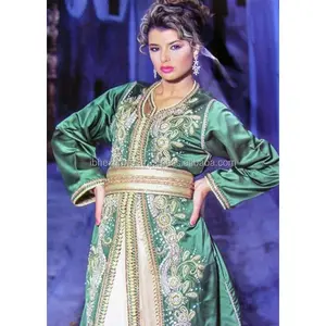 Caftan deux pièces de couleur verte avec broderie à la machine lourde et travail de dentelle vente chaude à Dubaï - Product Image 1