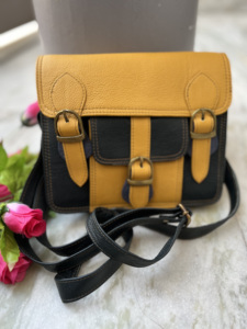 Monedero de cuero reciclado con estilo colorido multiusos - Product Image 2