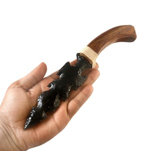 Couteau artisanal en obsidienne noire de qualité supérieure, athame, poignard, design mascotte, MUNTAHA AGATE, 5-5,5 pouces, toucher réel pour l'art - Product Image 4