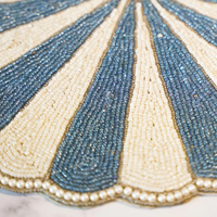 Napperons perlés d'accent de table de forme florale complexe pour les fêtes de mariage Tapis de table pour la décoration de table à manger par glowin fashion